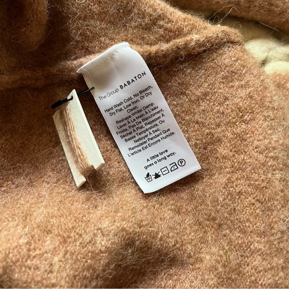 Babaton The Group Wool Sweater with Bow Sleeves | xxs - Picture 12 of 14